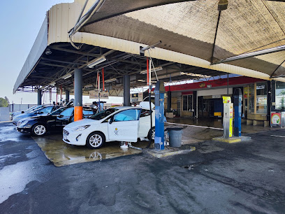 Carecar Carwash photo 1