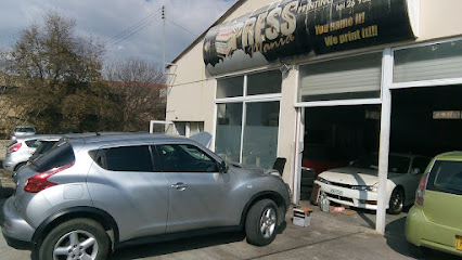 Janis garage photo 1