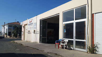 Athena's Bubbles Car Wash and Car Detailing photo 1