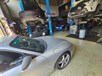 C.TSIAKKAS AUTO REPAIR photo 1