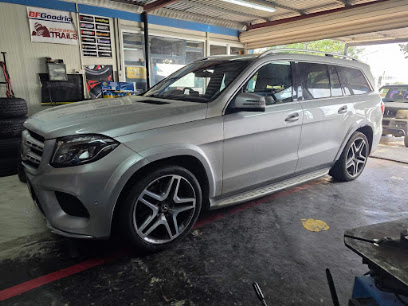Nikoloui Tyres and Wheels photo 1